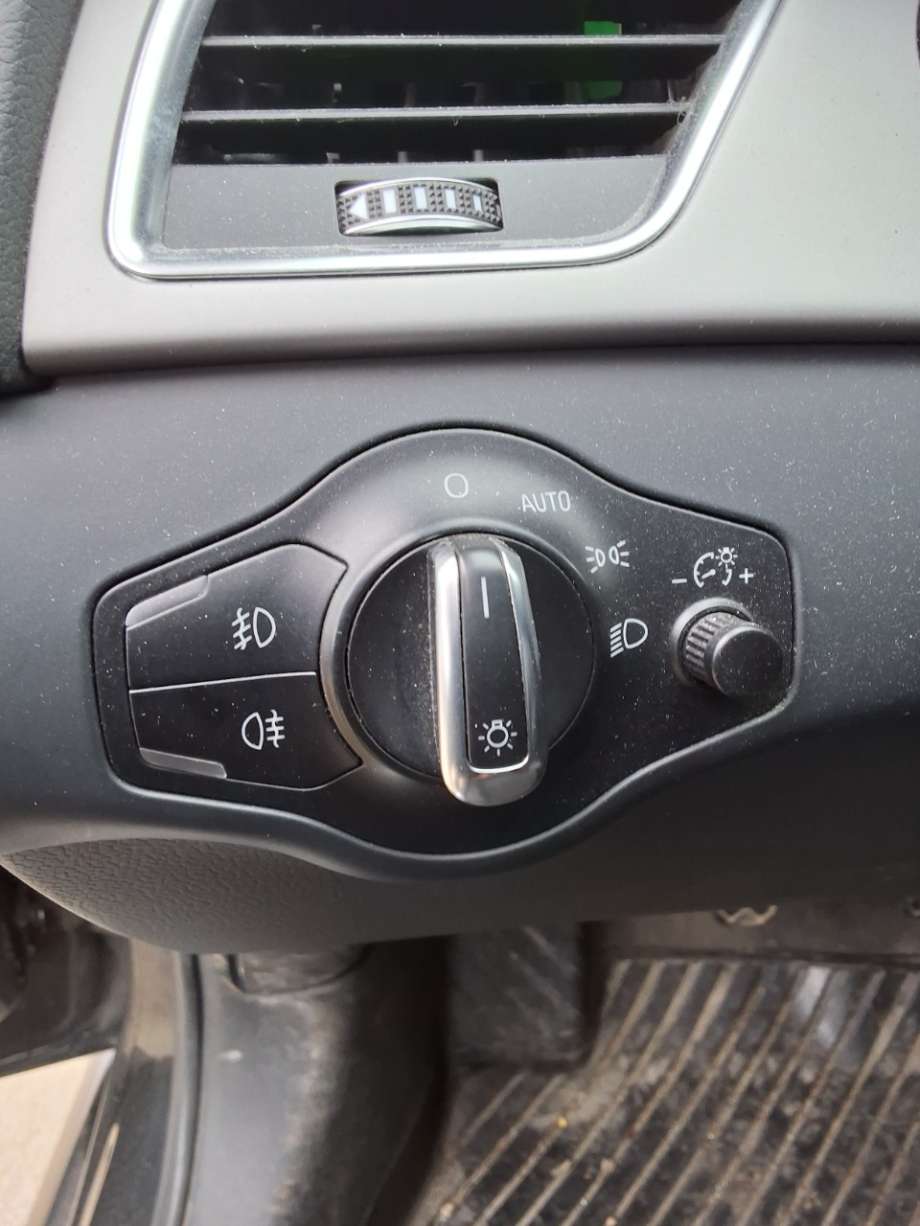 Bryter lys til Audi A4 2007-2014 (Type IV) (B8) (B8) (AUDI|)