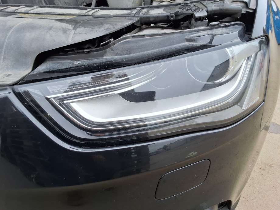 Frontlykt venstre halogen til Audi A4 2007-2014 (Type IV) (B8) (B8) (AUDI|)