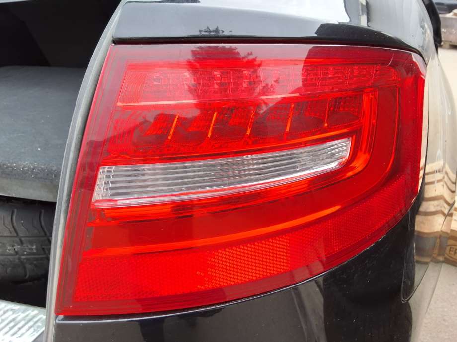 Baklykt høyre til Audi A4, 2007-2014 (Type IV) (B8) (B8) (AUDI|8K9 945 096 D)