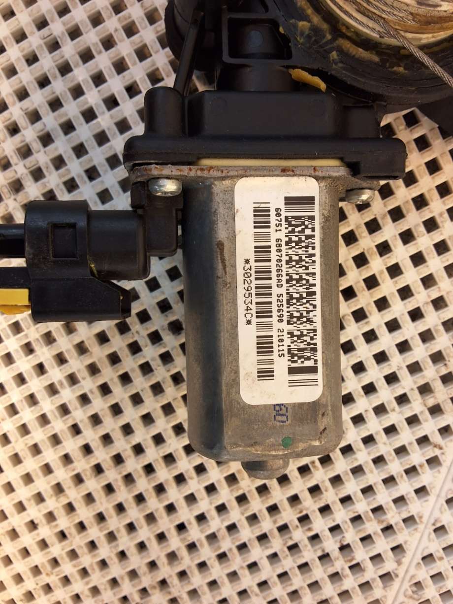 Ruteheis høyre til Fiat 500 2008-2020  (FIAT|51876267|)