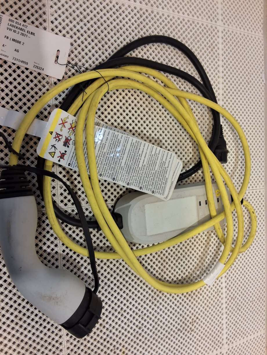 Batterilader kabel til VW ID.3 2020-->> (VOLKSWAGEN|000 054 412|)