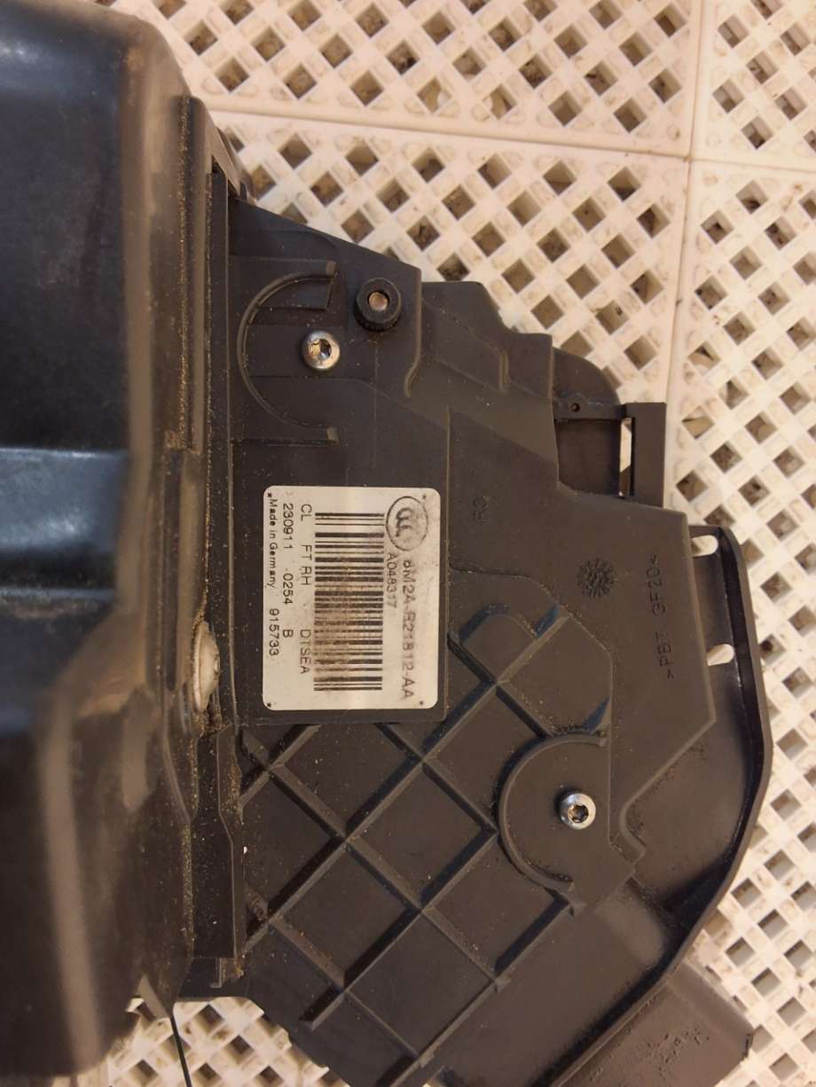 Låsekasse høyre til Ford Mondeo 2011-2014 (Type IV, Fase 2)  (FORD|1791406|)