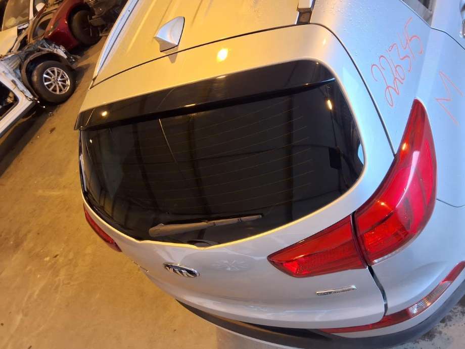 Bakluke til Kia Sportage 2010-2016 (Type III) (KIA|)