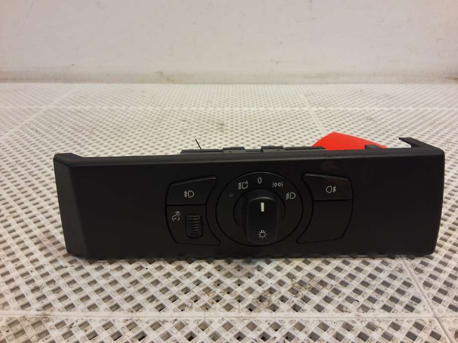 Bryter lys til BMW 5-Serie, 2003-2010 (E60/E61) (E60/E61) (BMW|61 31 6 925 252)