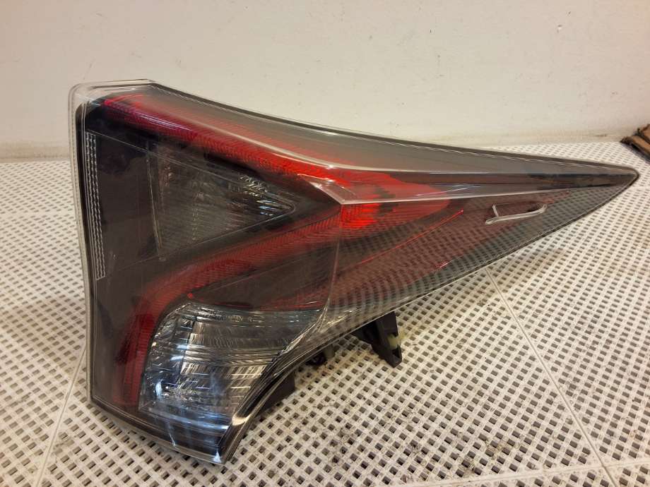 Baklykt høyre til Toyota Prius 2016-2023 (Type IV) (combi) (combi) (TOYOTA|8155147281|)