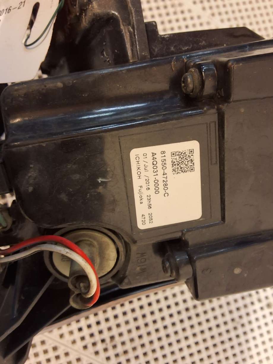 Baklykt høyre til Toyota Prius 2016-2023 (Type IV) (combi) (combi) (TOYOTA|8155147281|)