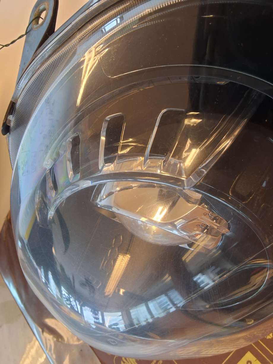 Frontlykt venstre halogen til Fiat 500 2008-2020  (FIAT|68172231 AC|)
