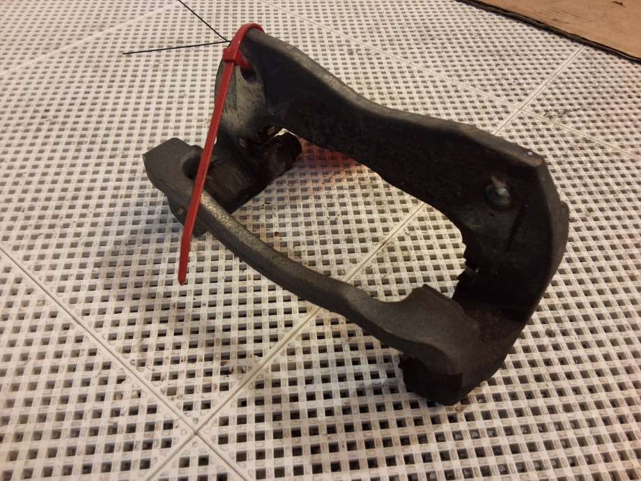 Bremsecaliper brakett til Toyota Auris 2015-2019 (Type II, Fase 2) (TOYOTA|4772242091|)