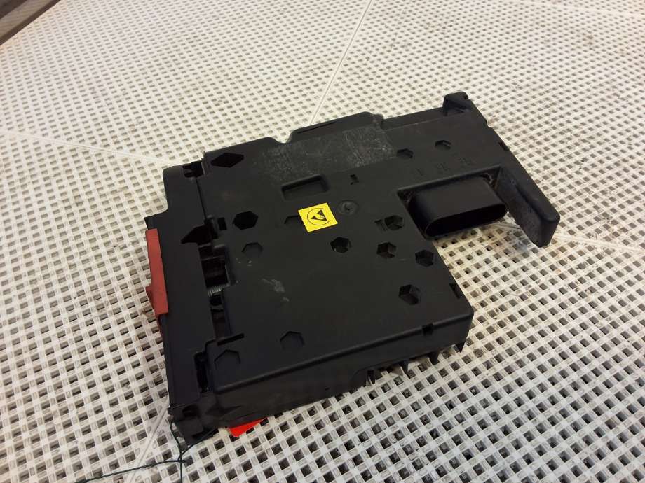 Styreenhet batteri til Mercedes E-Klasse 2013-2016 (Fase 2) (W212) (W212) (MERCEDES|A 212 540 70 50|)