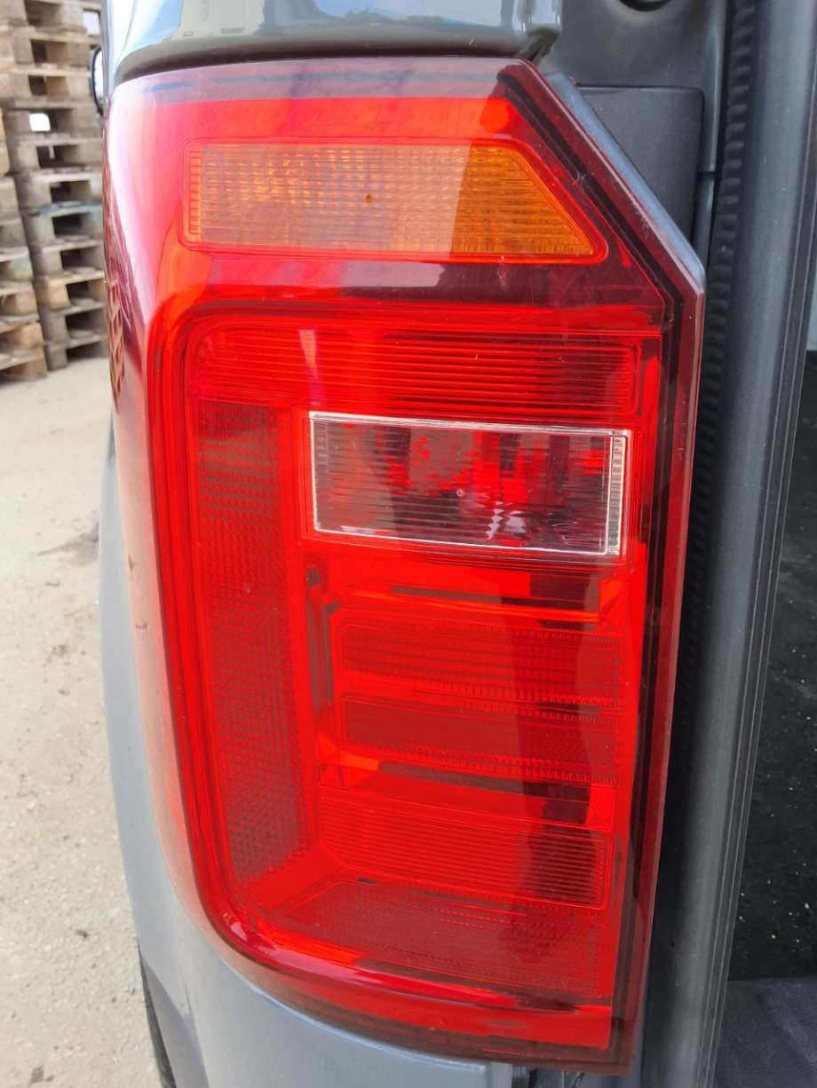 Baklykt venstre til VW Caddy, 2015-2020 (Type III, Fase 3)  (VOLKSWAGEN|)