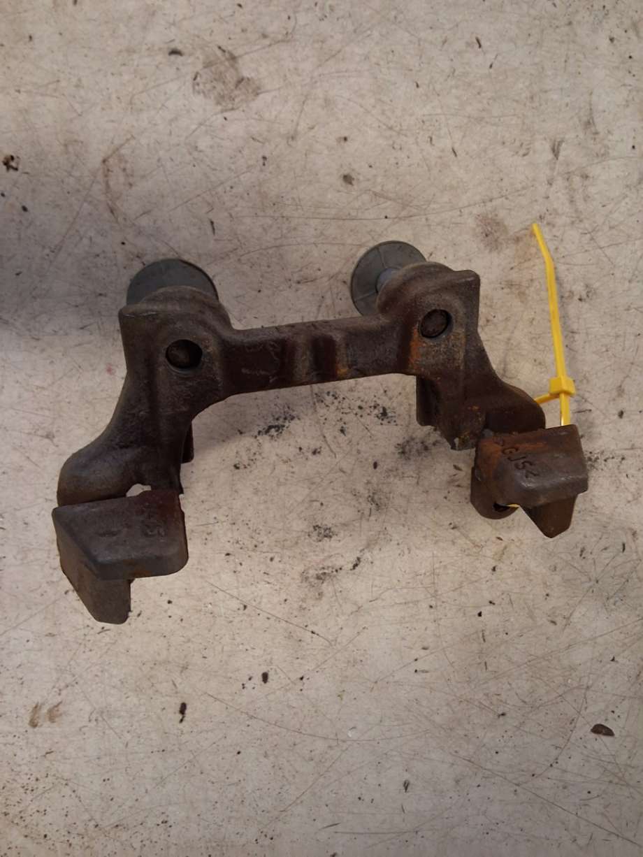 Bremsecaliper brakett til BMW i3 2013-2022 (BMW|34 21 6 860 404|)