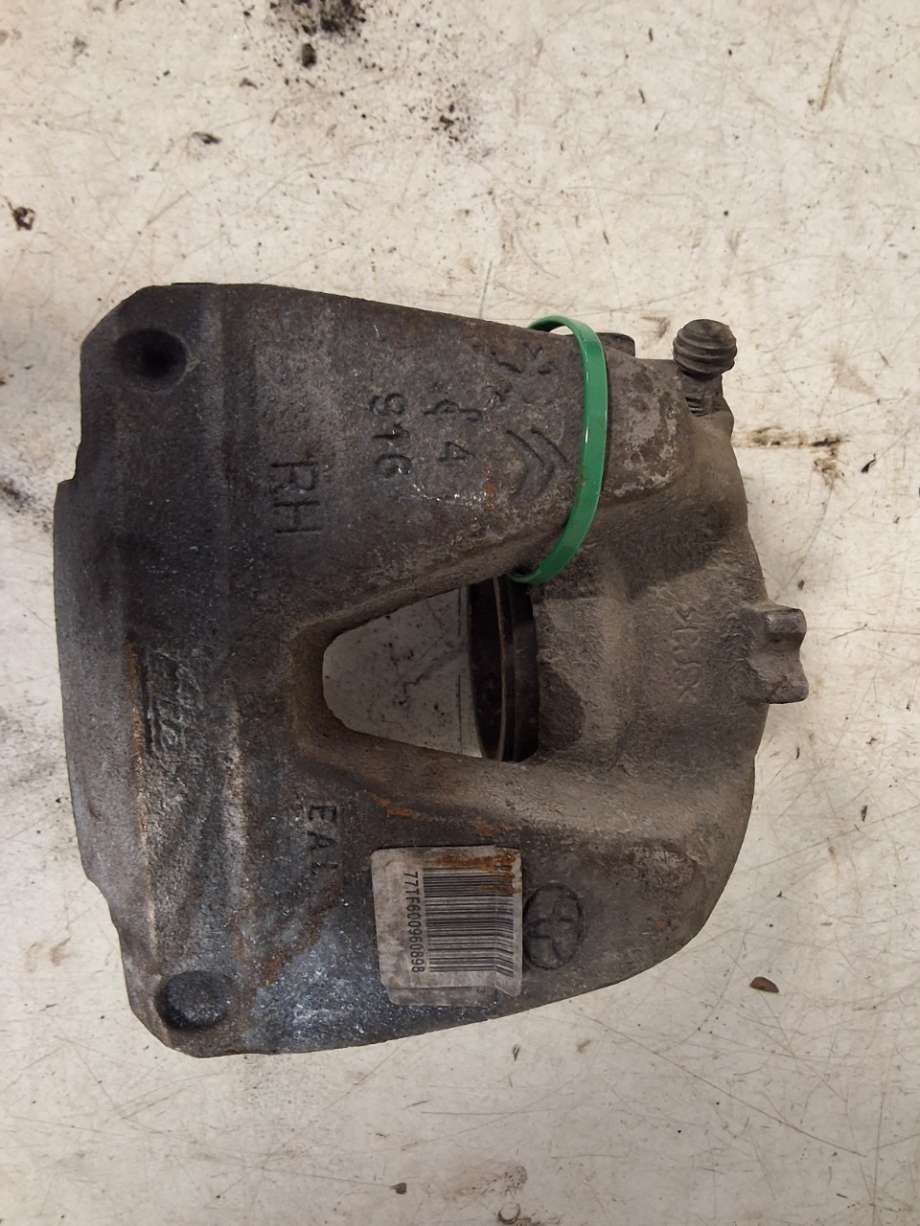 Bremsecaliper høyre foran til Toyota Proace 2016-->> (Type II) (TOYOTA|SU001A3126||77TF600960898)