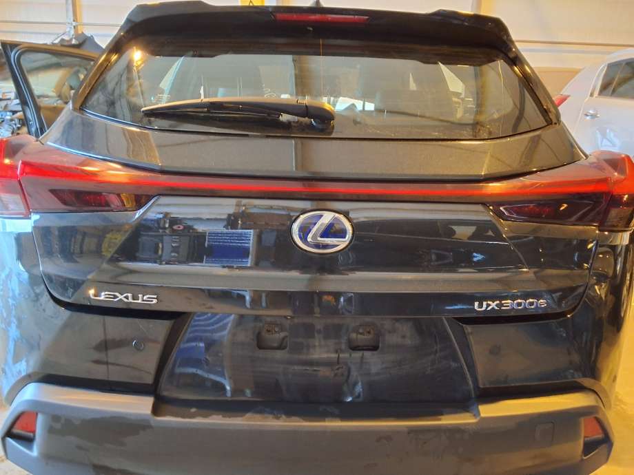 Diverse deler til Lexus UX, 2018-->> (LEXUS|)