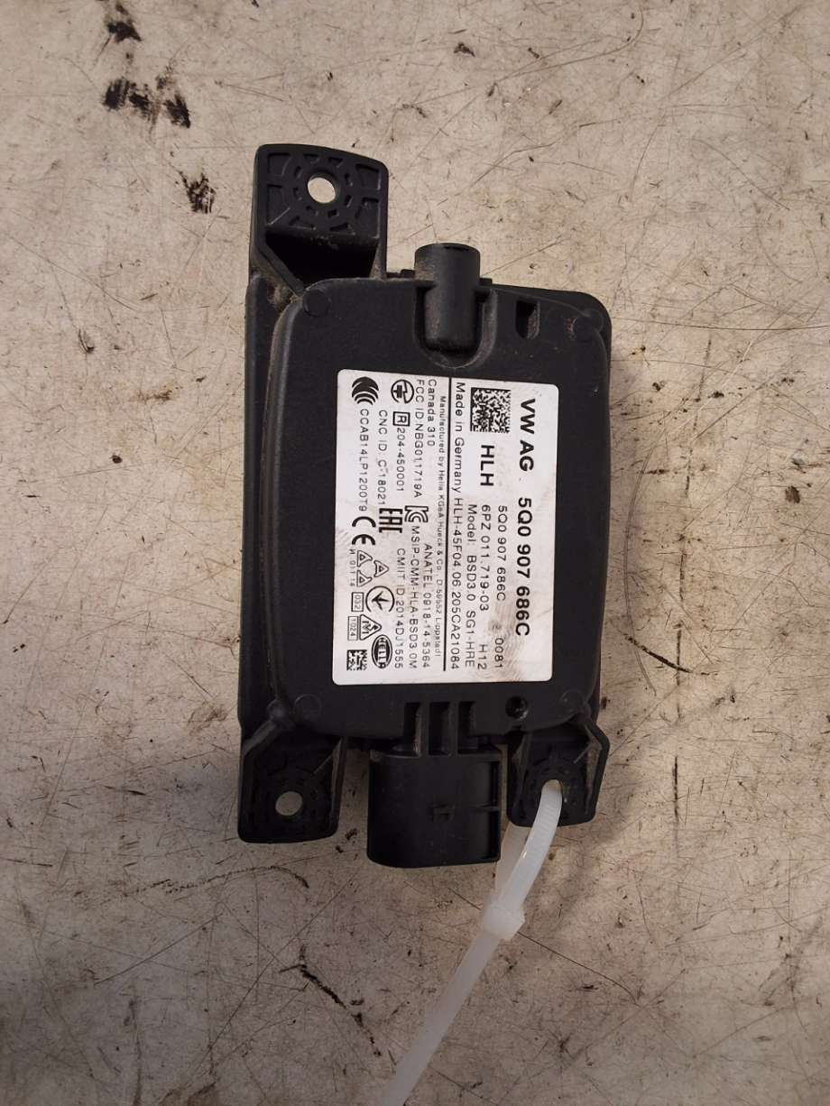 Sensor radar til VW e-Golf 2017-2020 (Fase 2) (VOLKSWAGEN|5Q0 907 686 C|)