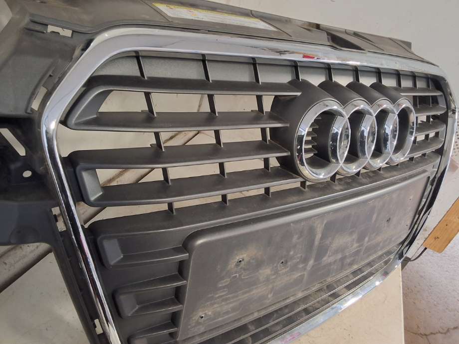 Grill til Audi A1 2010-2014 (Type I, Fase 1)  (AUDI|8X0 853 651 A|)