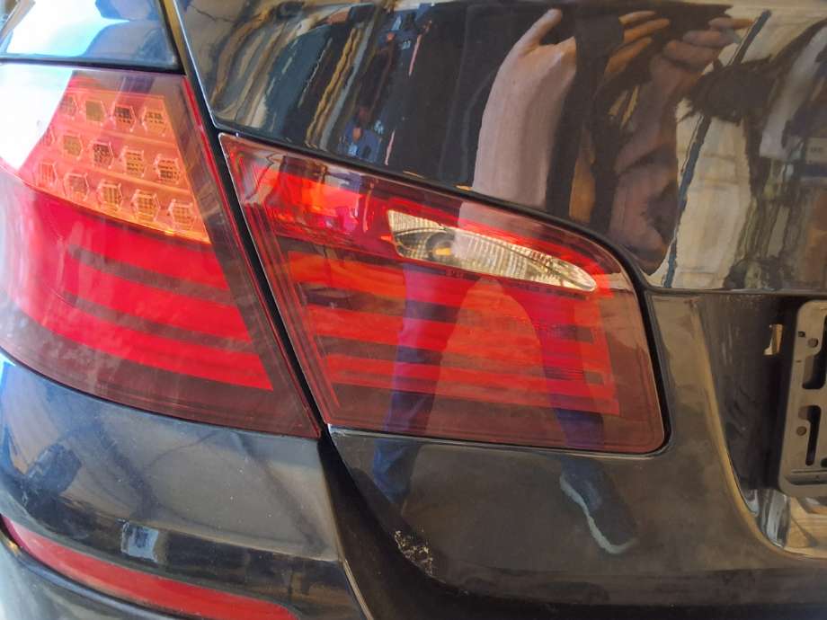 Baklykt venstre indre til BMW 5-Serie 2010-2017 (F10/F11) (F10/F11) (BMW|63 21 7 203 225|)