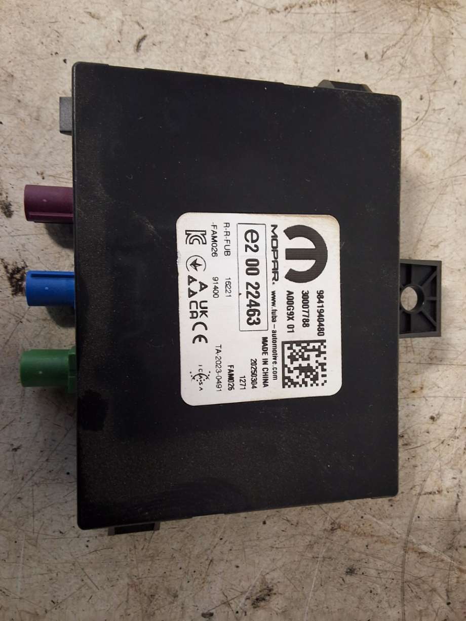 Antenne forsterker til Toyota Proace 2016-->> (Type II) (TOYOTA|9841940480|)