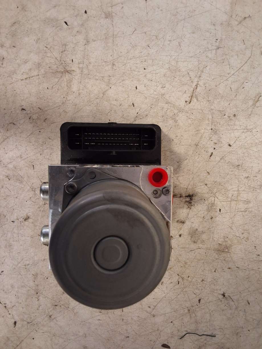 ABS sentral til Toyota Proace 2016-->> (Type II)  (TOYOTA|SU001C5731|9863481680|)