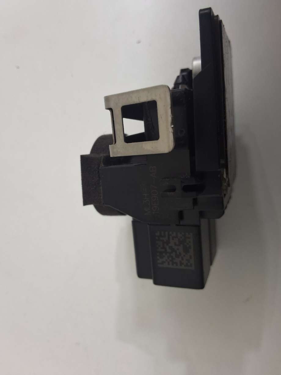 Sensor diverse til Ford F-150 Raptor 2021-->> (P702) (P702) (FORD (US)|ML3H-19E907-AB|)