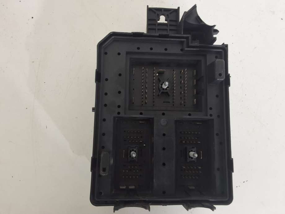 Sikringsboks til Chevrolet Trax 2013-2014 (95131335|)
