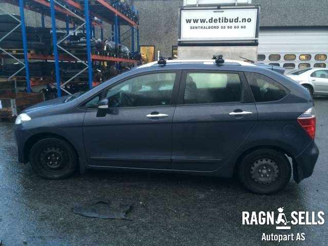 Honda FR-V 2002-2007 , Motorkode: D17A2, Girkassekode: 