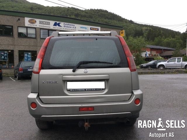 Nissan X-Trail 2002-2007 (T30) (T30), Motorkode: YD22, Girkassekode: 32010EQ068
