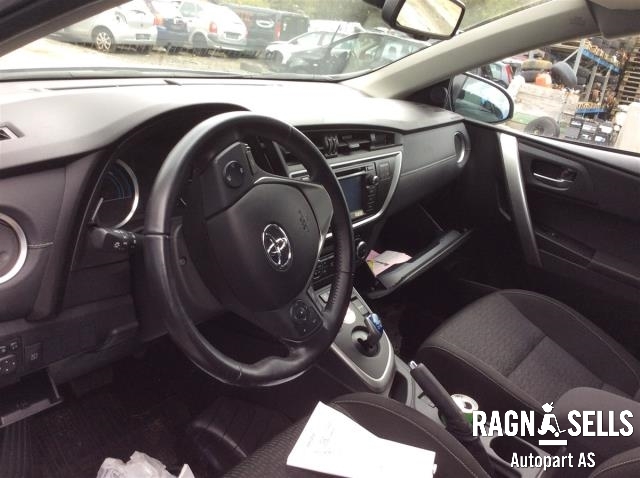 Toyota Auris 2015-2019 (Type II, Fase 2) , Motorkode: 2ZR-FXE, Girkassekode: 