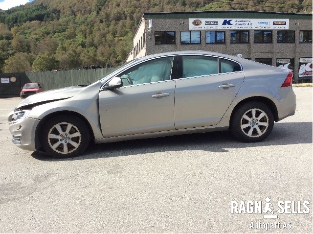 Volvo S60 2014-2019 (Type II, Fase 2) , Motorkode: D5244T15, Girkassekode: 36050946