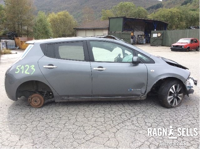 Nissan Leaf 2011-2017 (Type I) , Motorkode: EM61, Girkassekode: