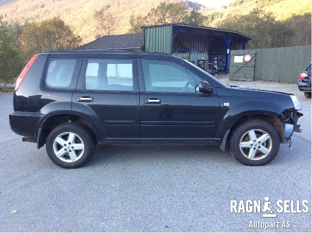 Nissan X-Trail 2002-2007 (T30) (T30), Motorkode: YD22, Girkassekode: 32010EQ068