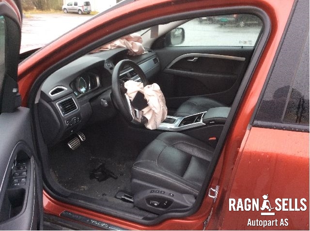 Volvo XC70 2014-2016 (Type II, Fase 2) , Motorkode: D5244T17, Girkassekode: 36050945