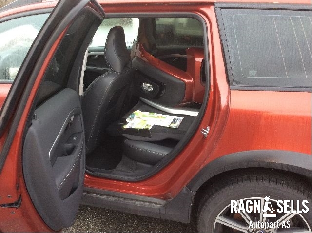 Volvo XC70 2014-2016 (Type II, Fase 2) , Motorkode: D5244T17, Girkassekode: 36050945