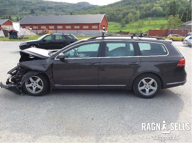 VW Passat 2011-2015 (B7) (B7), Motorkode: CFFB, Girkassekode: NFV