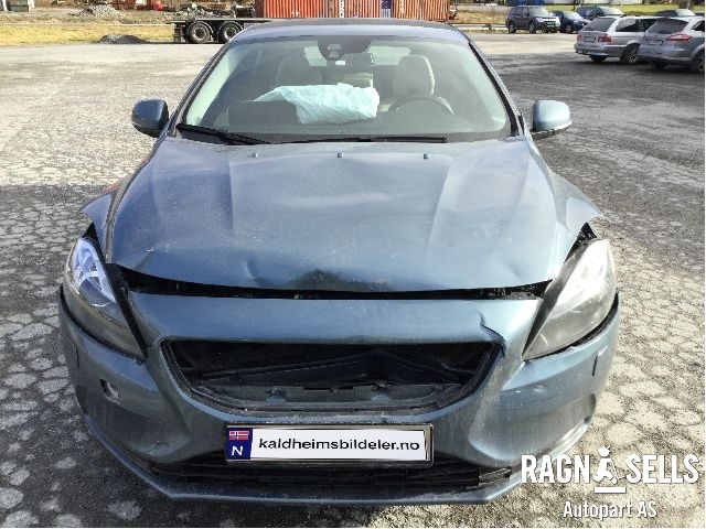 Volvo V40 2012-2019 , Motorkode: B4164T4, Girkassekode: 36011556