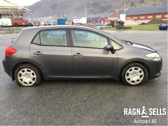 Toyota Auris 2007-2010 (Type I, Fase 1) , Motorkode: 1AD-FTV, Girkassekode: girkasse defekt