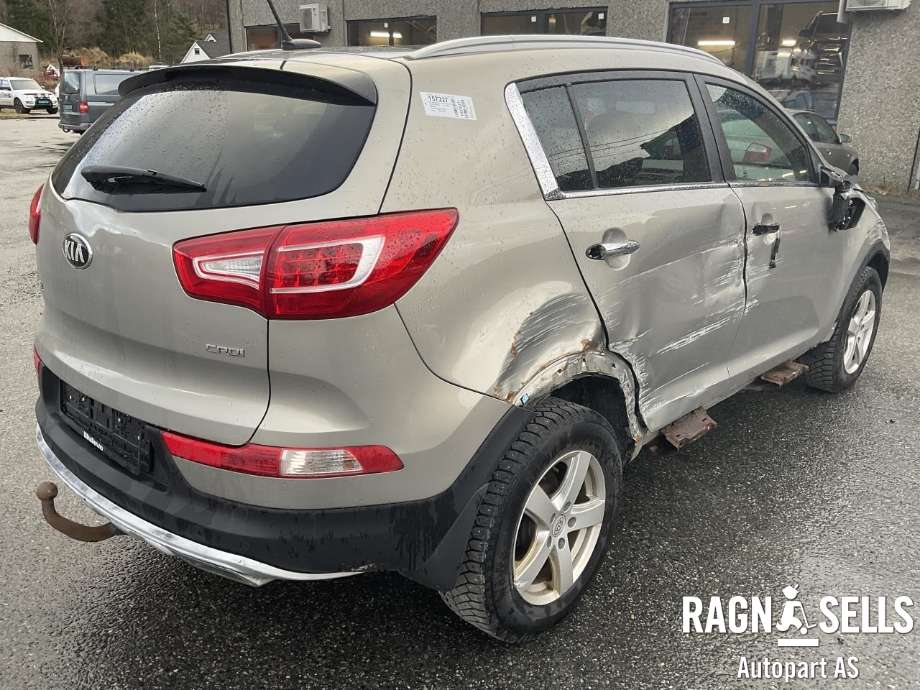 Kia Sportage 2010-2016 (Type III) , Motorkode: D4HA, Girkassekode: 450003B2C0