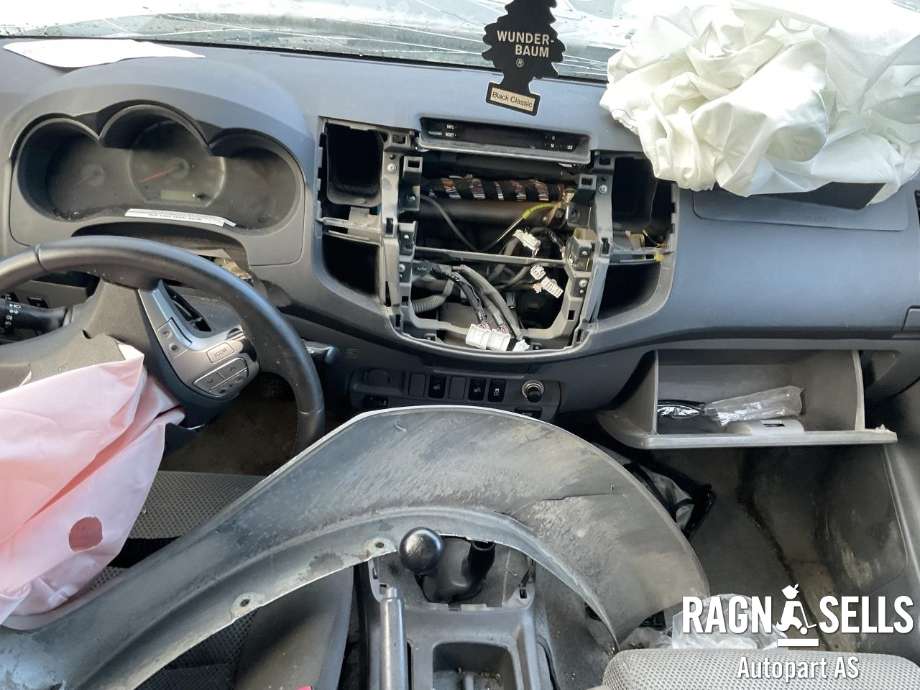 Toyota Hilux 2012-2016 , Motorkode: 2KD-FTV, Girkassekode: 330300K750