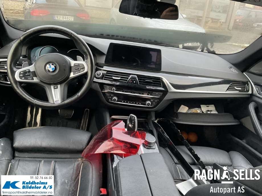 BMW 5-Serie 2017-->> (G30/G31) (G30/G31), Motorkode: B48B20A|GC1P25A, Girkassekode: 24 00 9 456 607