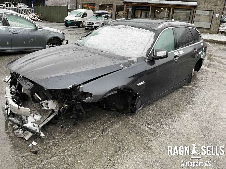 BMW 5-Serie 2010-2017 (F10/F11) (F10/F11), Motorkode: , Girkassekode: 24 00 7 626 002