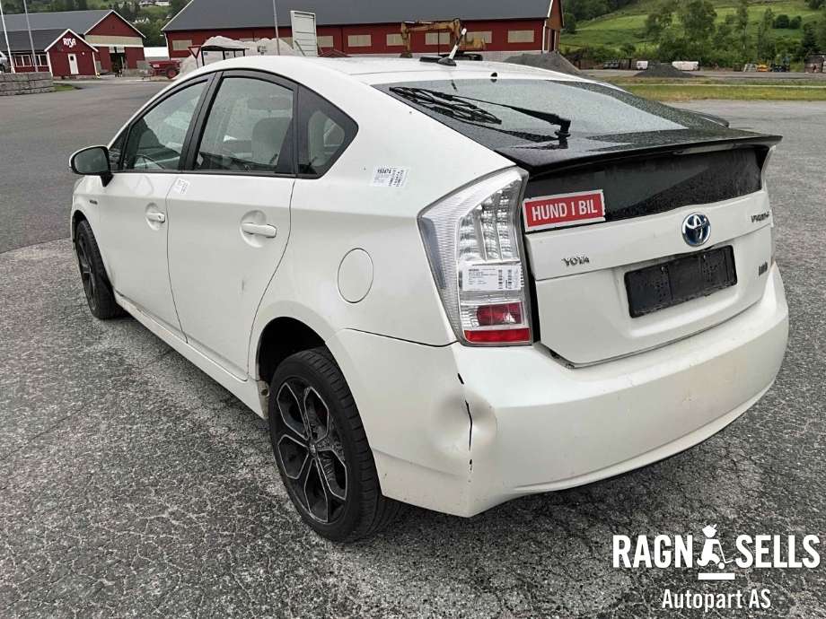 Toyota Prius 2009-2016 (Type III) (COMBI) (COMBI), Motorkode: 2ZR-FXE, Girkassekode: 3090047061