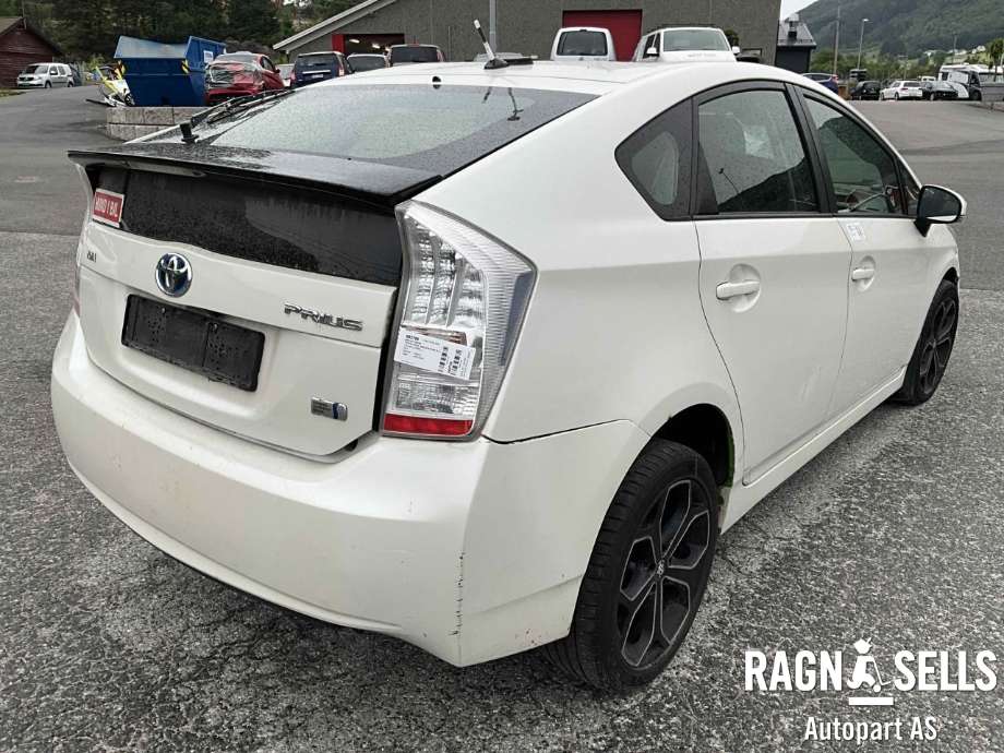 Toyota Prius 2009-2016 (Type III) (COMBI) (COMBI), Motorkode: 2ZR-FXE, Girkassekode: 3090047061