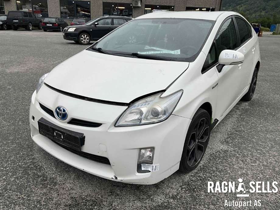Toyota Prius 2009-2016 (Type III) (COMBI) (COMBI), Motorkode: 2ZR-FXE, Girkassekode: 3090047061