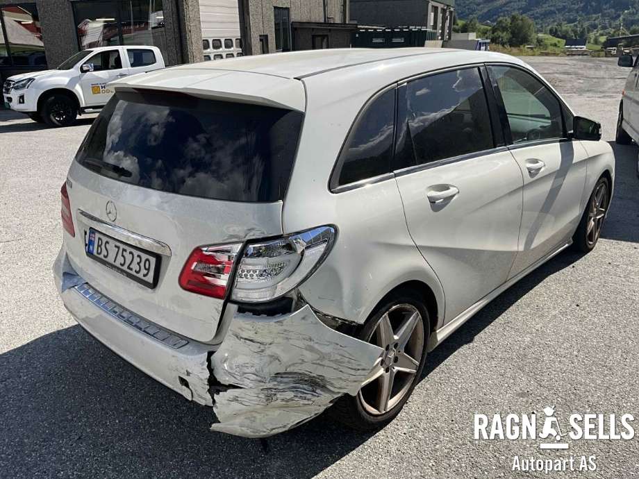 Mercedes B-Klasse 2011-2018 (W246) (W246), Motorkode: 270910, Girkassekode: 711643