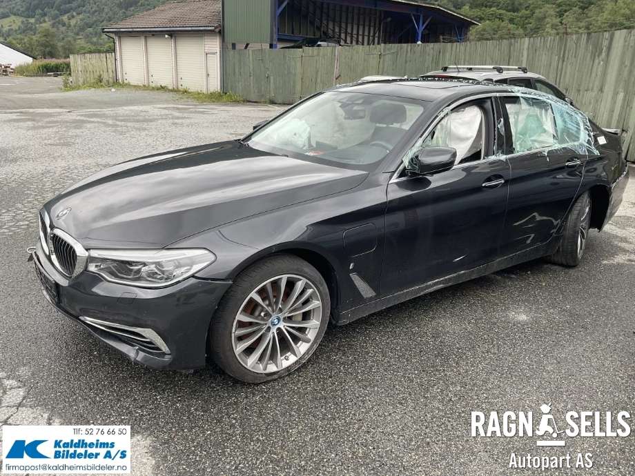 BMW 5-Serie 2017-->> (G30/G31) (G30/G31), Motorkode: B48B20A|GC1P25A, Girkassekode: 24 00 9 456 607
