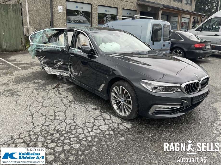 BMW 5-Serie 2017-->> (G30/G31) (G30/G31), Motorkode: B48B20A|GC1P25A, Girkassekode: 24 00 9 456 607