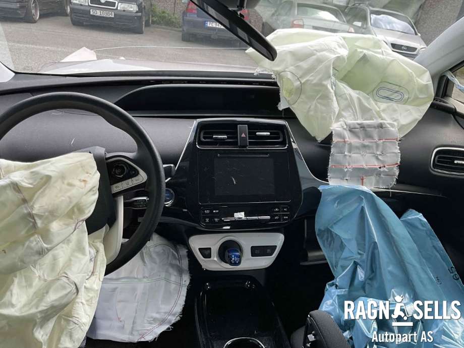 Toyota Prius 2016-2023 (Type IV) (combi) (combi), Motorkode: 2ZR-FXE, Girkassekode: 