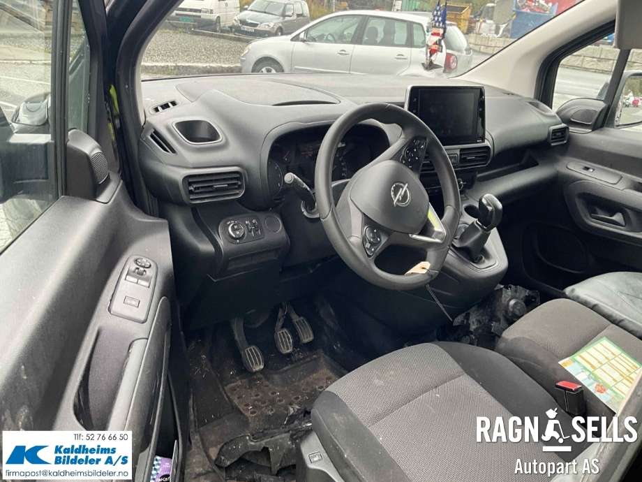 Opel Combo E 2019-->> , Motorkode: YH01, Girkassekode: M0C