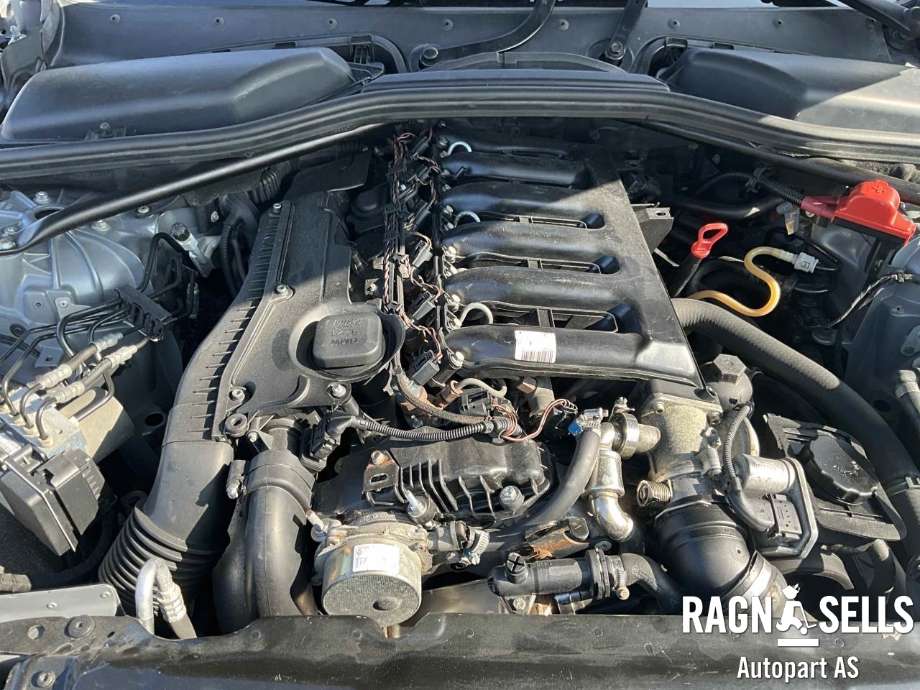 BMW 5-Serie 2003-2010 (E60/E61) (E60/E61), Motorkode: 256D2, Girkassekode: 24 00 7 563 429