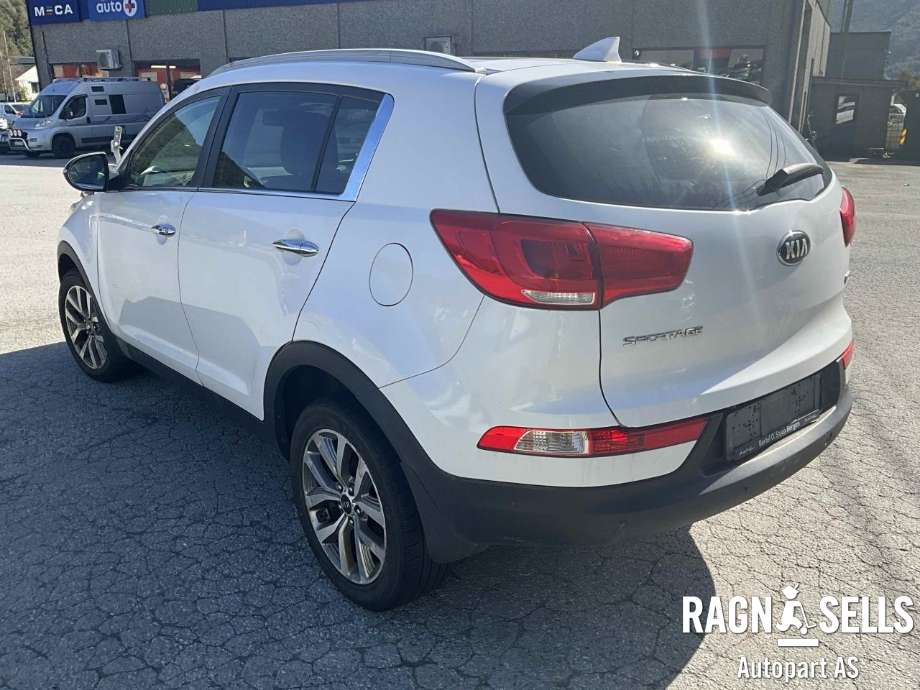 Kia Sportage 2010-2016 (Type III) , Motorkode: D4FD, Girkassekode: 4300032506