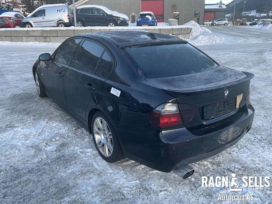 BMW 3-Serie 2005-2011 (E90/E91/E92/E93) (E90/E91/E92/E93), Motorkode: 204D4, Girkassekode: 24 00 7 556 047